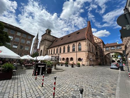 St. Sebald!  Sommerzeit in der Altstadt!